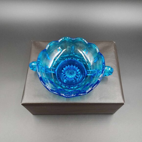 Vintage Fairfield Blue Anchor Hocking Glass Nappy Bowl Dish Two Handles - Picture 4 of 9